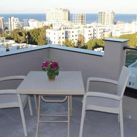 Okman Homes Кирения Экстерьер фото