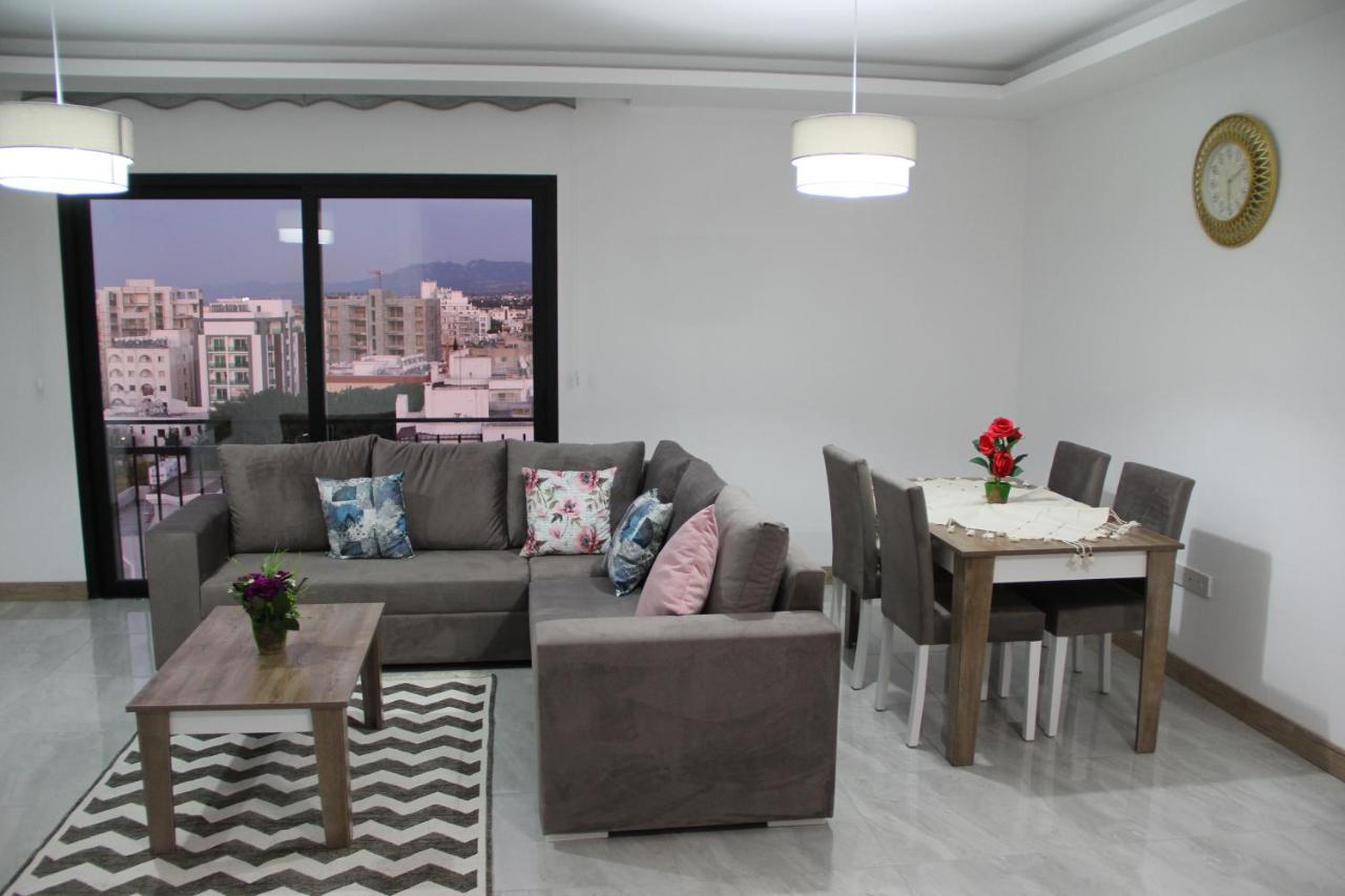Okman Homes Кирения Экстерьер фото