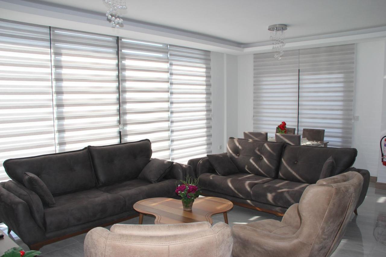 Okman Homes Кирения Экстерьер фото