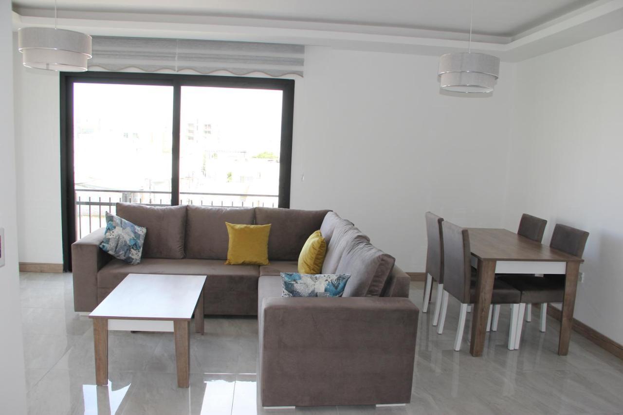 Okman Homes Кирения Экстерьер фото
