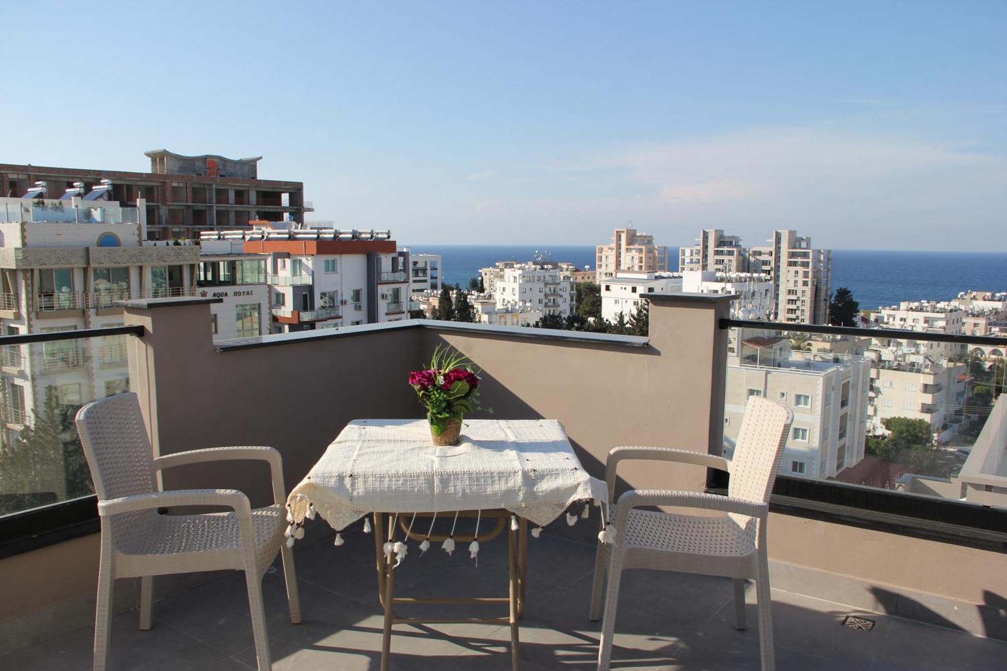 Okman Homes Кирения Экстерьер фото