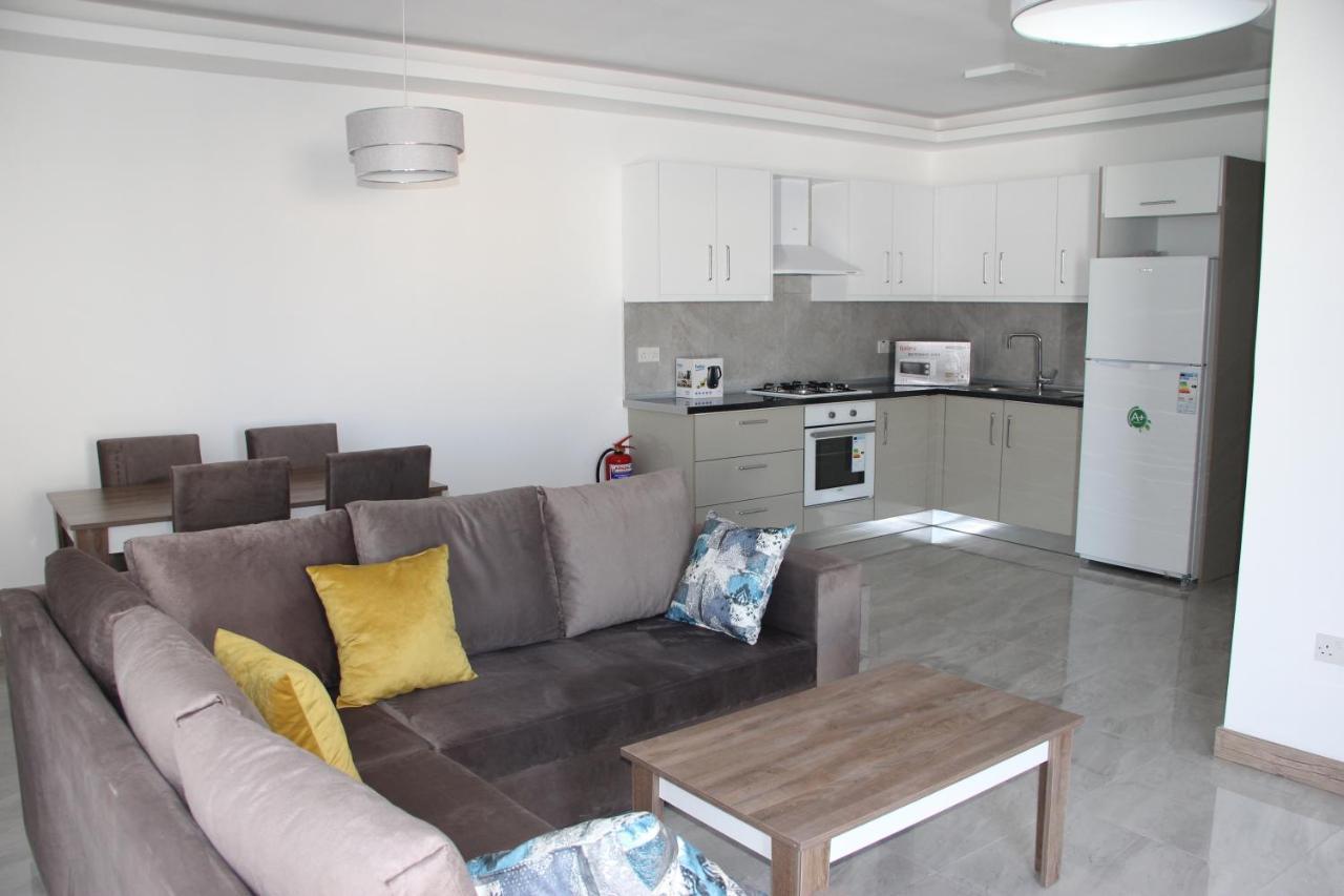 Okman Homes Кирения Экстерьер фото