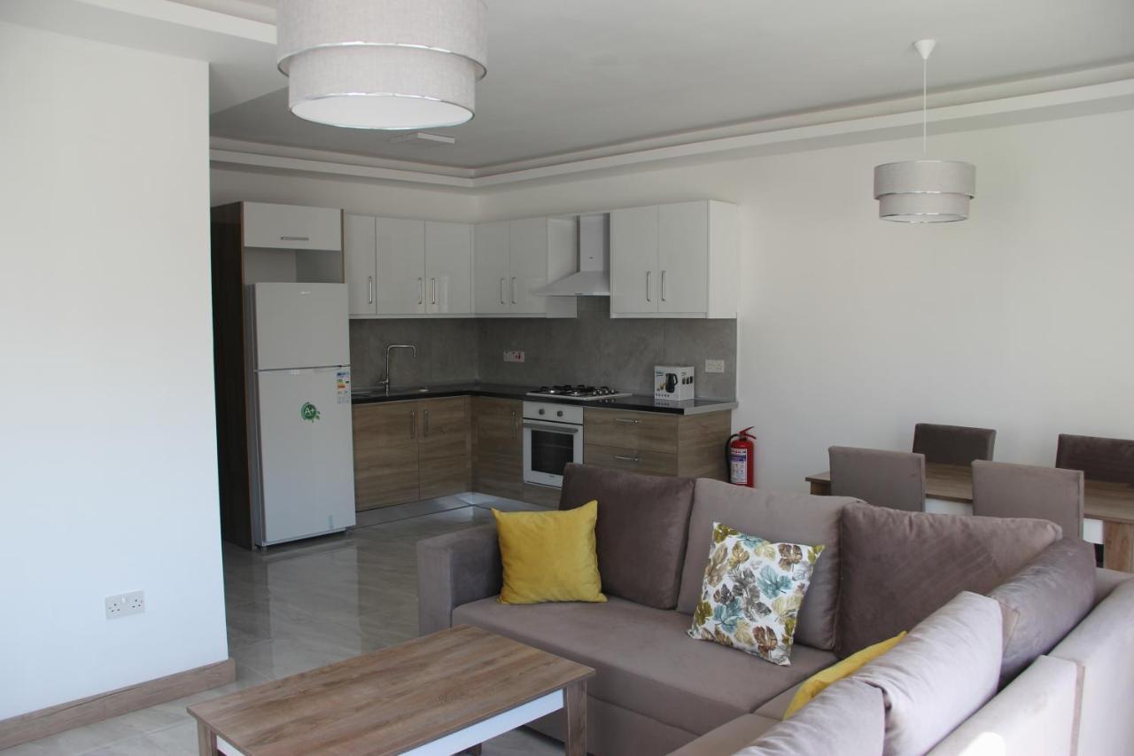 Okman Homes Кирения Экстерьер фото