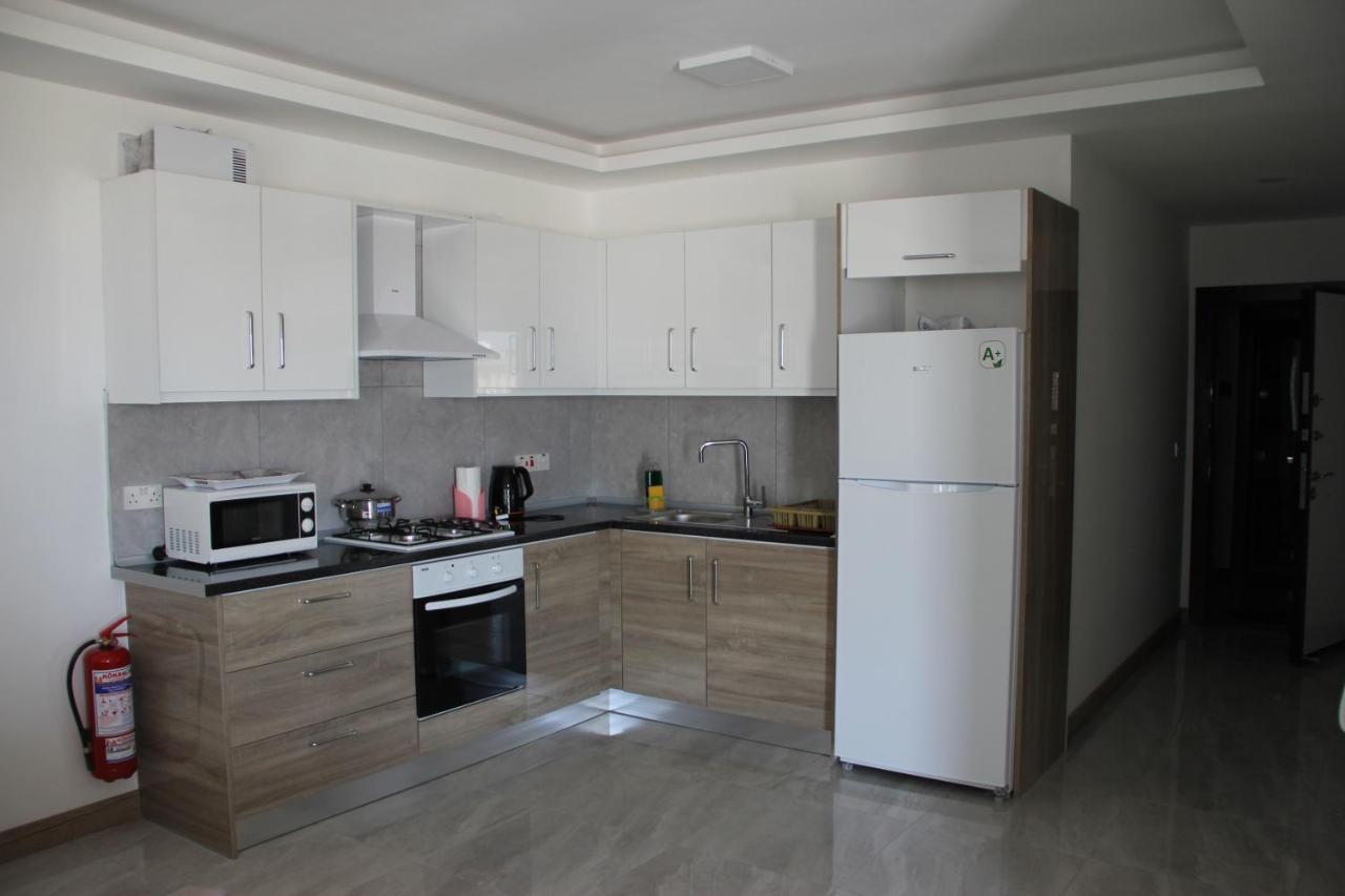 Okman Homes Кирения Экстерьер фото